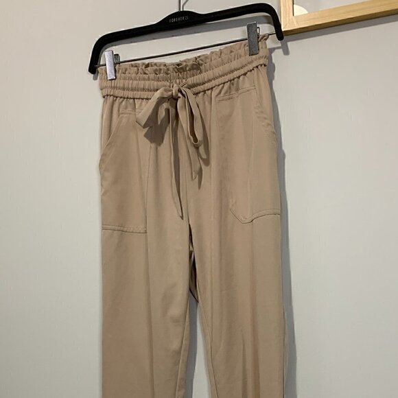 NWOT LIGHTWEIGHT NUDE KHAKI LOOSE PANTS | COMFORTABLE COOL | ANGKLE LENGTH TROUS - Picture 5 of 6